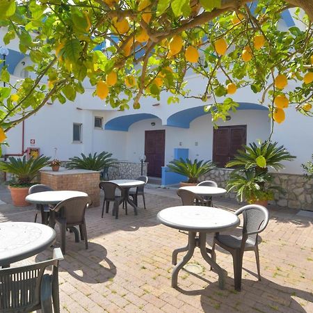 Hotel Celeste Procida Exterior foto