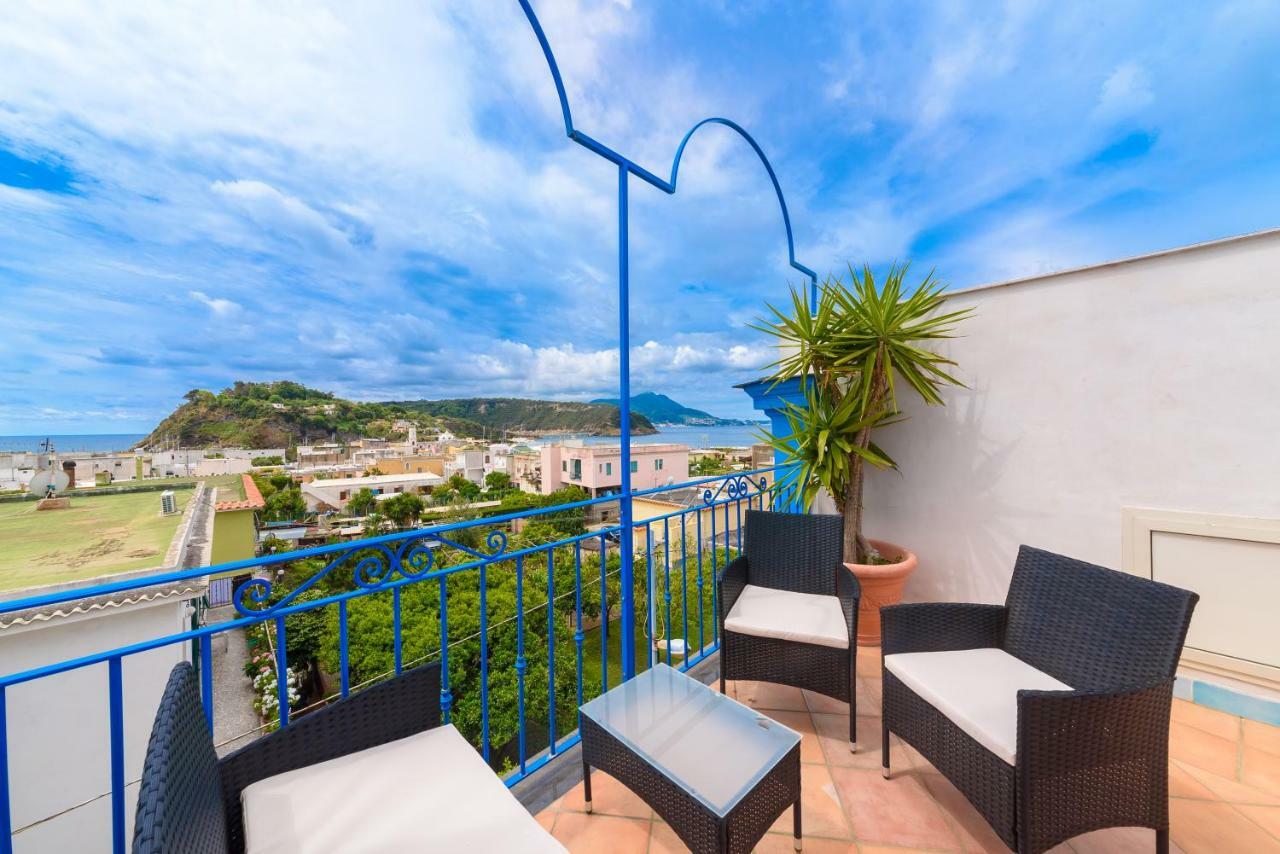 Hotel Celeste Procida Exterior foto